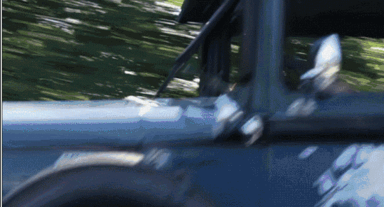 80岁，驾一辆85岁的车环游世界，她退休后走过58个国家