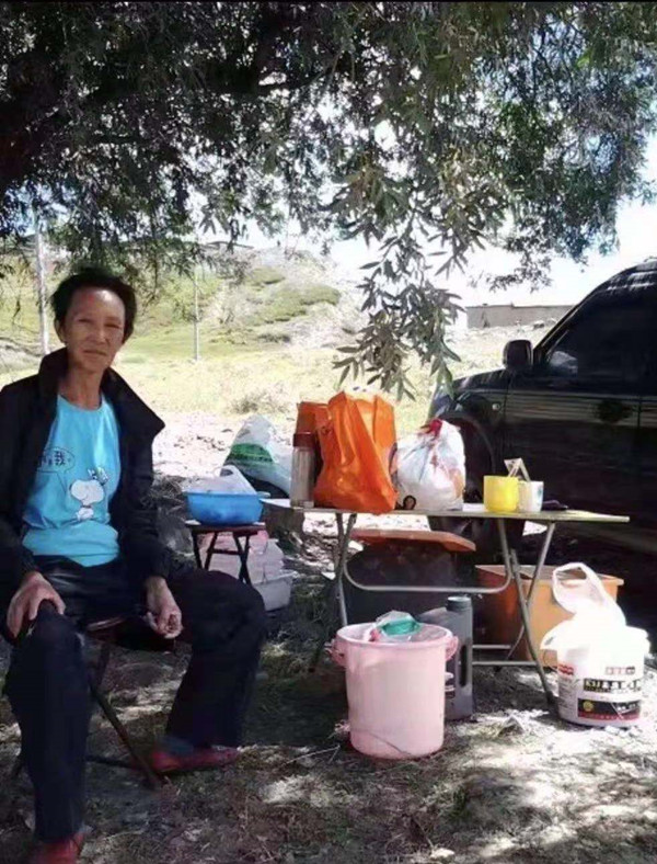 武汉七旬夫妻8年自驾游世界:只要有梦想,人生不设限